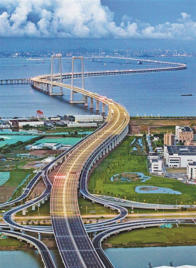 “黄金通道”链动湾区城市经济