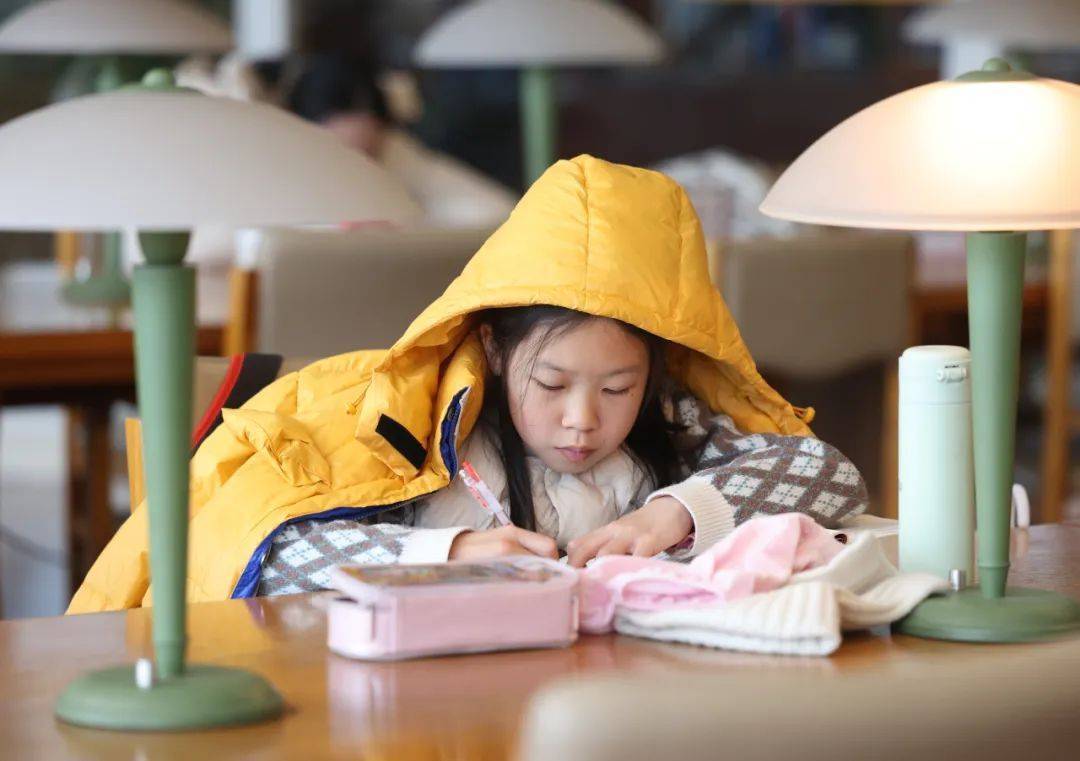江苏一地实行”作业熔断机制“：到点就停<strong></p>
<p>免费挖虚拟币</strong>，无需补做！曾有先例，是否有效→