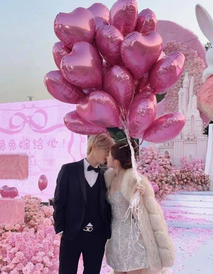热搜第一<strong></p>
<p>农行虚拟信用币提额</strong>！鹿哈在湖南向女友求婚成功