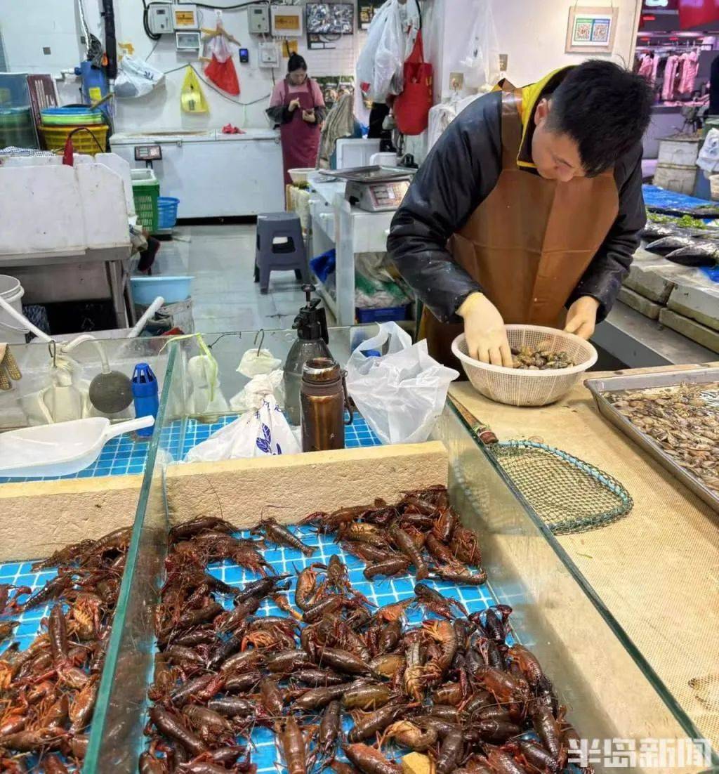 价格暴跌近50%<strong></p>
<p>原油余</strong>！“接下来还会降”！青岛正大量上市……