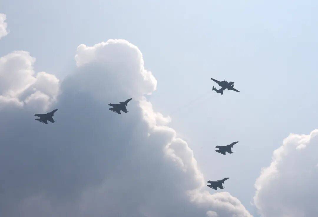 新华社出图<strong></p>
<p>海峡原油</strong>！