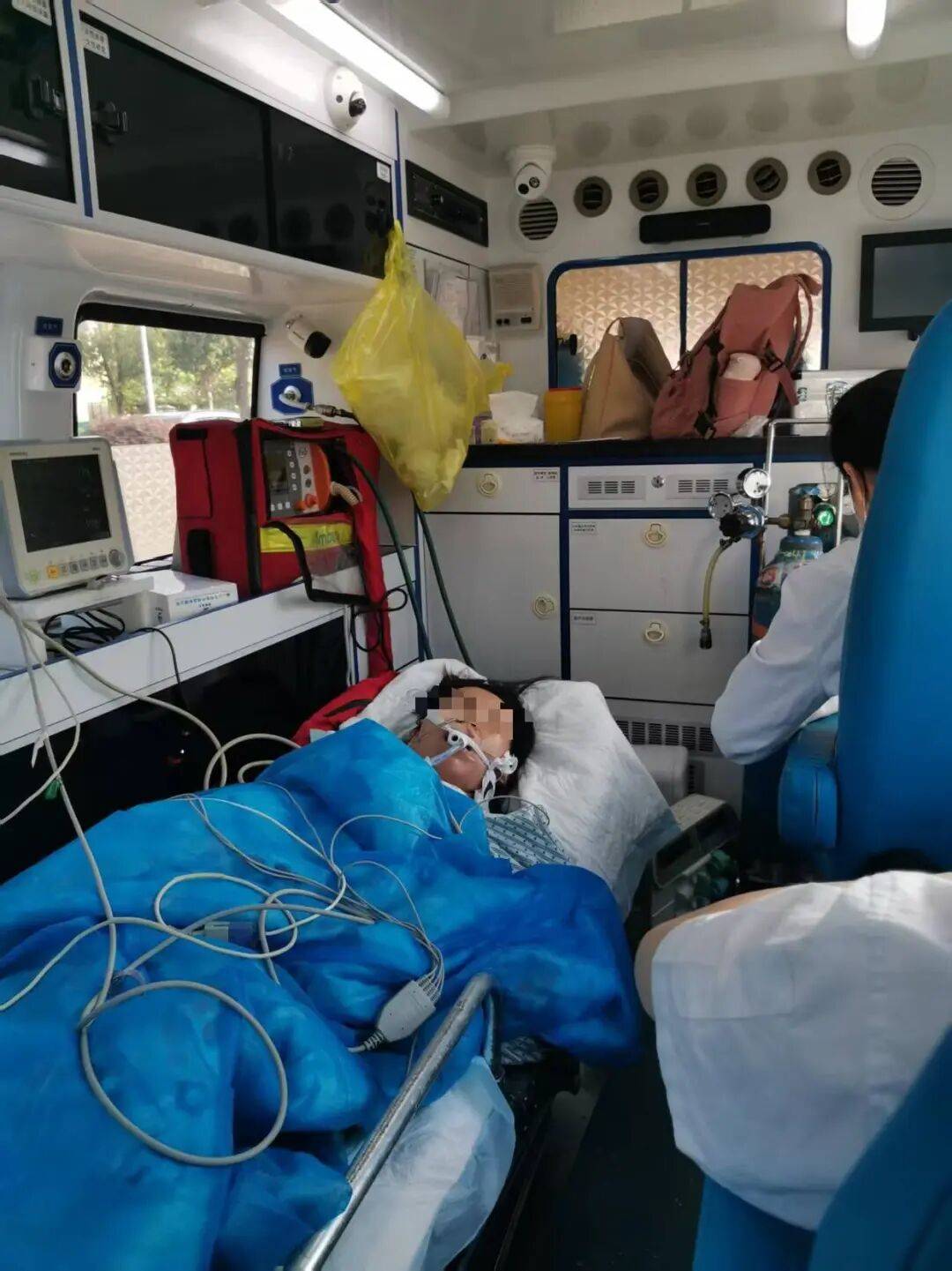 女护士结婚半年发烧头痛<strong></p>
<p>美国原油库存数据</strong>，诊治12天才确诊“脑脊髓炎”致丧失劳动能力，鉴定：两家三甲医院因未及早诊断病情，应承担责任