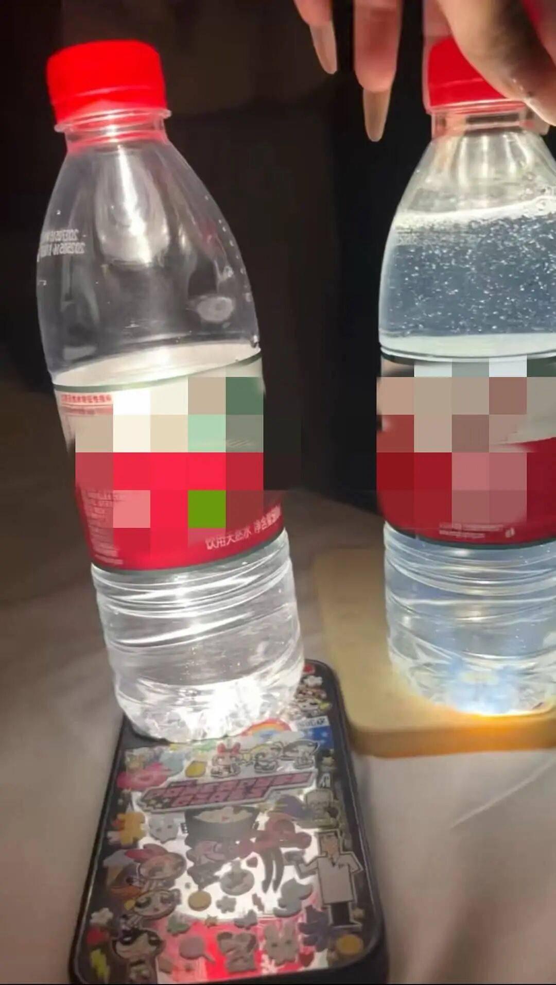 游客在酒店喝到“矿泉水瓶装的不明液体” 导致喉咙灼伤<strong></p>
<p>美国原油库存数据</strong>！官方最新回应