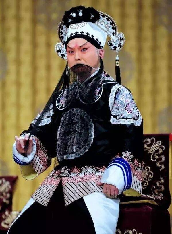 痛别<strong></p>
<p>融原油</strong>！著名演员昨晚去世！4岁入行、刻苦一生