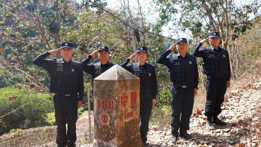 “看到妈妈46个未接来电<strong></p>
<p>融原油</strong>，心像被重锤击中”