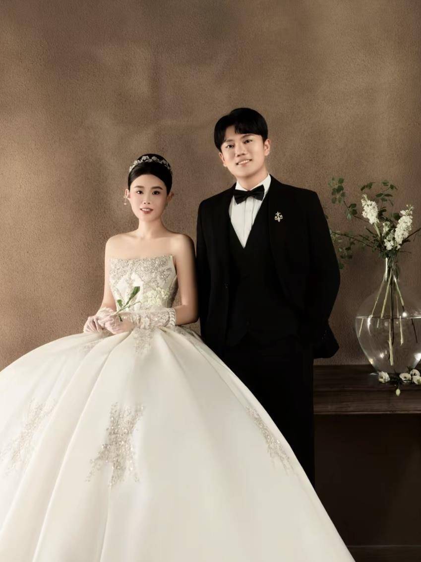 “千万富翁”解克锋儿子解清帅将举办婚礼<strong></p>
<p>国家原油</strong>，解克锋：很开心，邀请了部分寻亲家长参加