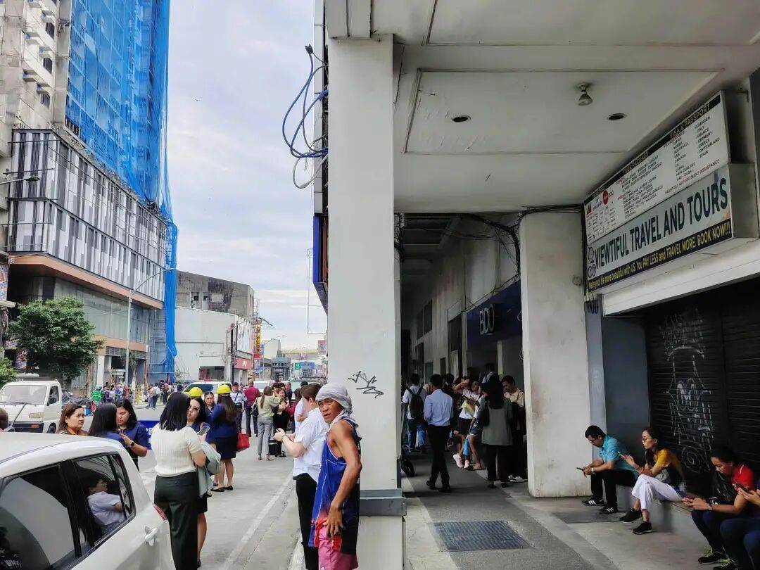 在菲华人亲历7.6级强震：震感强烈<strong></p>
<p>原油户</strong>，有女生被吓哭｜鱼眼·热点