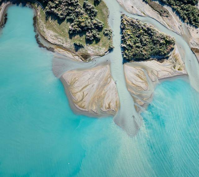 青年说 | 到中亚<strong></p>
<p>中原油田房产</strong>，奔赴一场激动人心的“探秘”