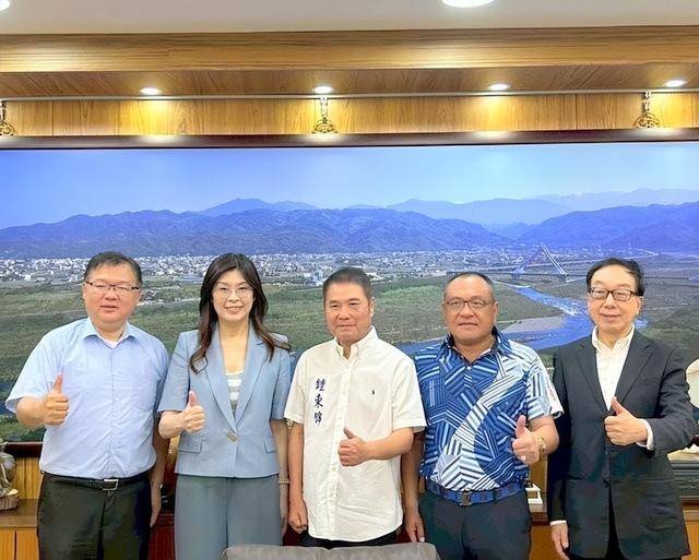 大陆侦办沈伯洋后<strong></p>
<p>原油木</strong>,民进党急了,喊话郑丽文转移视线