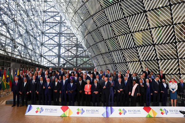 美媒:担心激怒特朗普<strong></p>
<p>上海证券</strong>,多名欧盟领导人将缺席欧盟-拉共体峰会