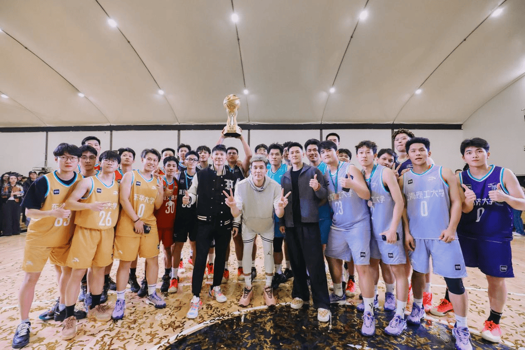 复旦、交大、同济等八大高校集结<strong></p>
<p>中信证券无券可融</strong>,得物App“新生杯”篮球赛首战上海