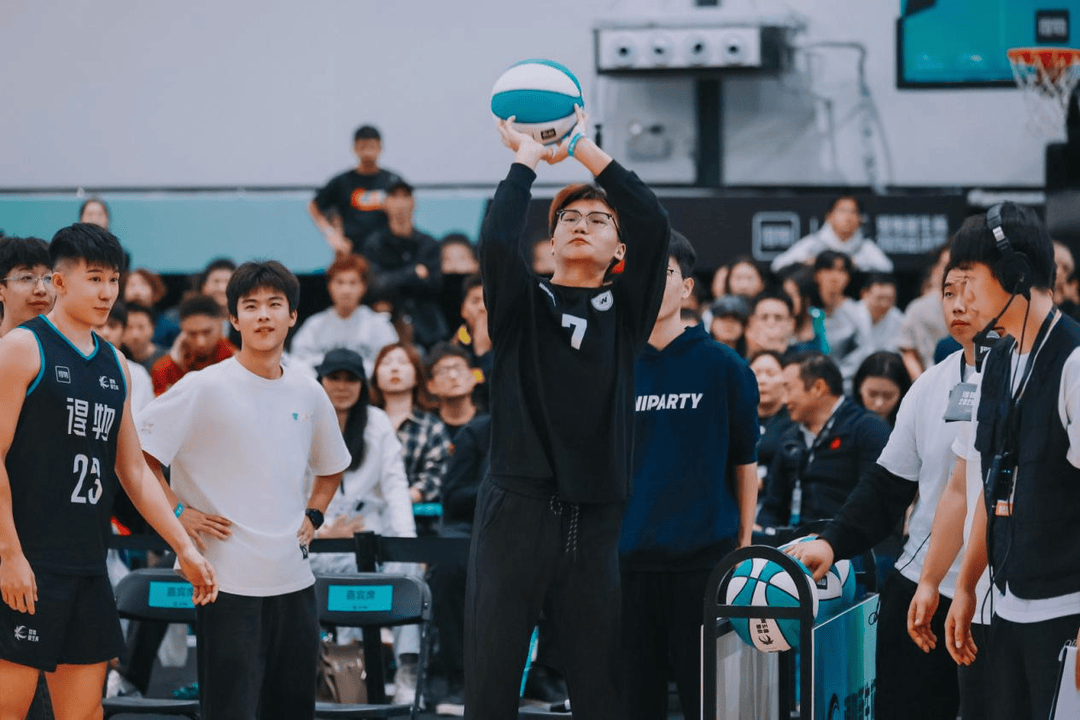 复旦、交大、同济等八大高校集结<strong></p>
<p>中信证券无券可融</strong>,得物App“新生杯”篮球赛首战上海