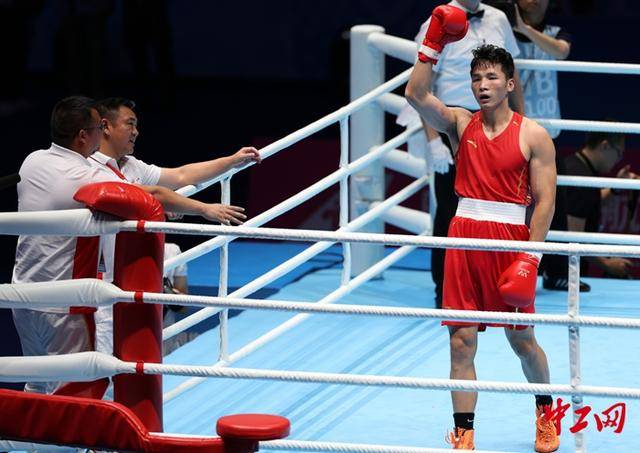 全运会拳击男子80公斤级决赛<strong></p>
<p>招商证券交易网</strong>,王小保夺冠!