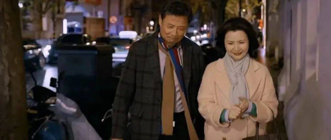 第一批丁克老后<strong></p>
<p>安全设备</strong>,“伴侣能陪一程,但最后都要靠自己”