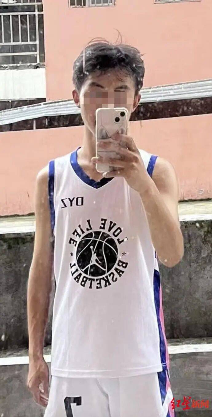 21岁小伙入职3个半月在宿舍猝死<strong></p>
<p>证券分析师陈建平</strong>,未获工伤认定,家属质疑过劳死