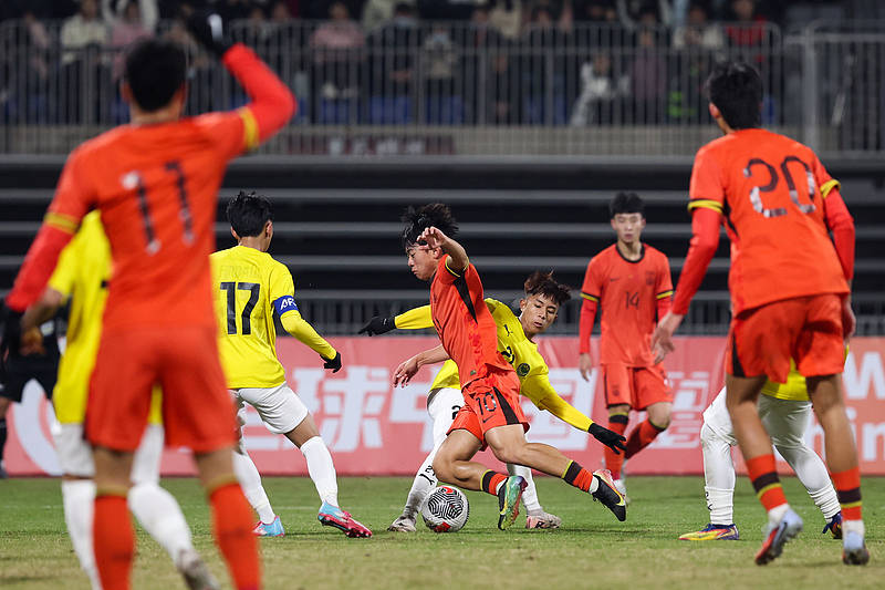 U16国足让中国球迷继续“过年”<strong></p>
<p>国元证券融资融券门槛</strong>,对手再弱,连续踢出两位数比分也非易事