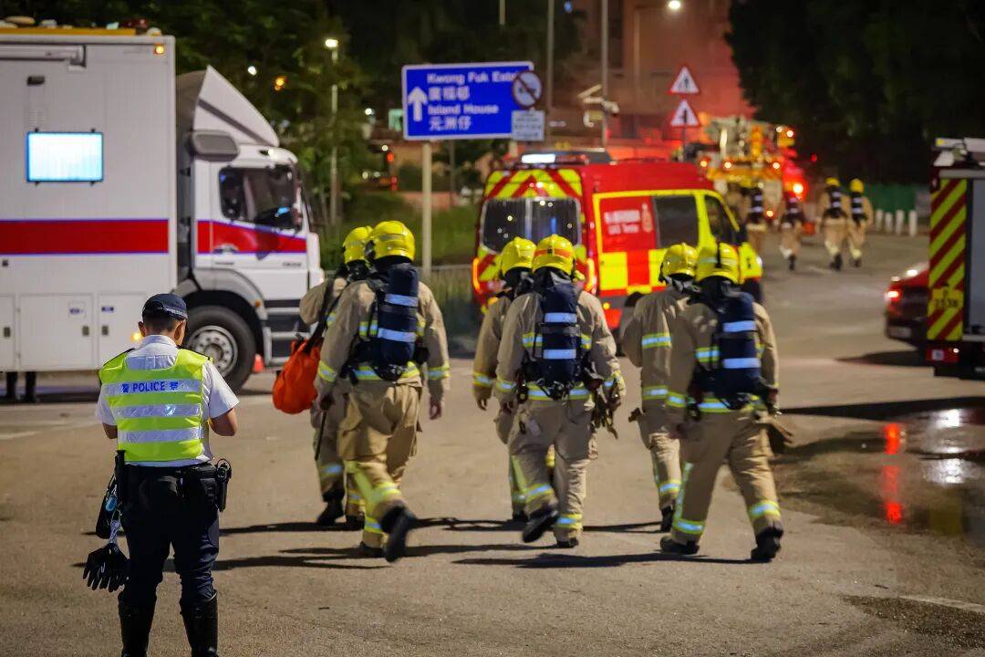 已致94人遇难，李家超：望内地协助！廉政公署：或涉贪污！这一幕令人破防