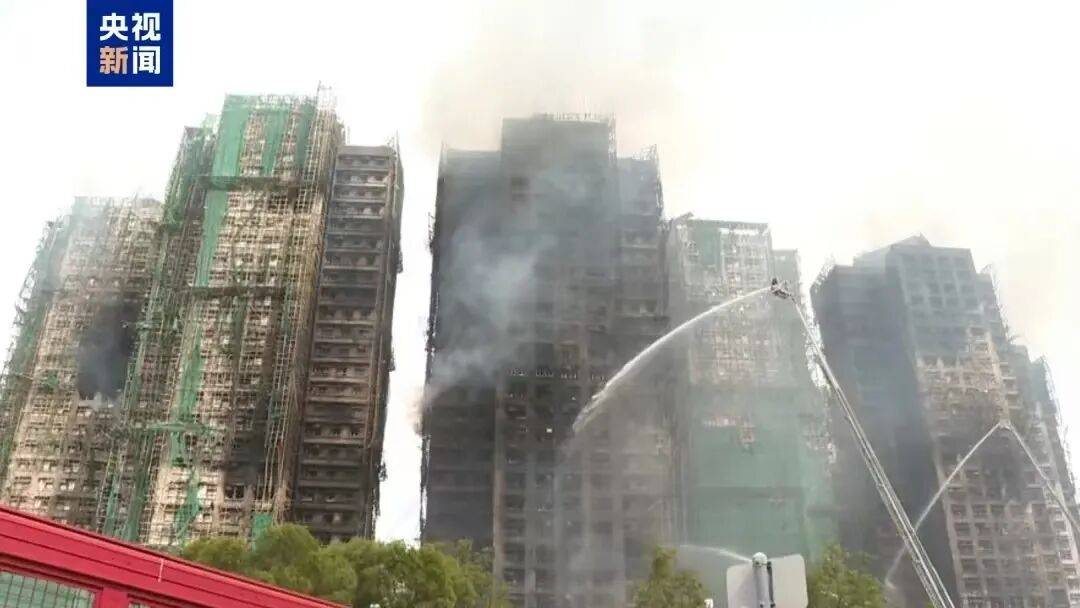 已致94人遇难<strong></p>
<p>长城证券青岛营业部</strong>,李家超:望内地协助!廉政公署:或涉贪污!这一幕令人破防