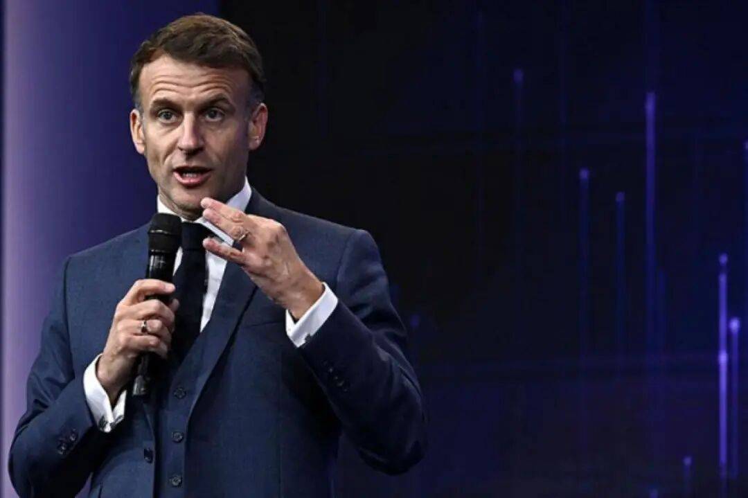 马克龙一路追着它俩<strong></p>
<p>长城证券青岛营业部</strong>,抢先一步要访华!