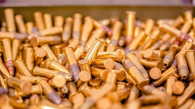 德媒:德国国防部证实<strong></p>
<p>招商证券股票交易佣金</strong>,约2万发德军弹药从一辆民用卡车上被盗