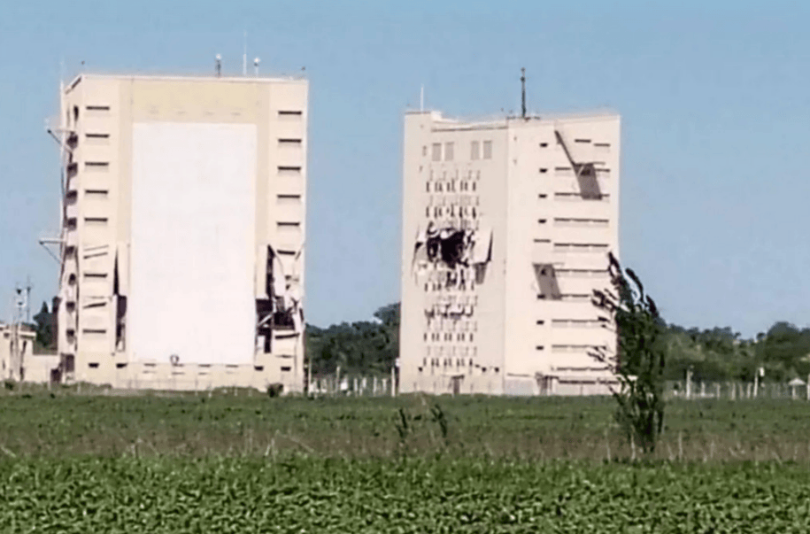 乌克兰发动夜间远程袭击<strong></p>
<p>招商证券股票交易佣金</strong>,俄罗斯唯一一架激光武器试验机被毁,预警指挥机测试机也遭破坏