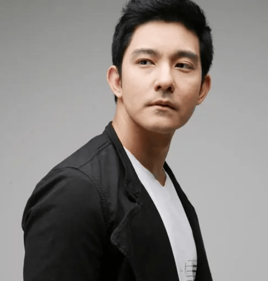 《放羊的星星》主演立威廉确诊甲状腺癌<strong></p>
<p>国元证券极速交易</strong>,已进行两次手术;透露目前已99%切除肿瘤