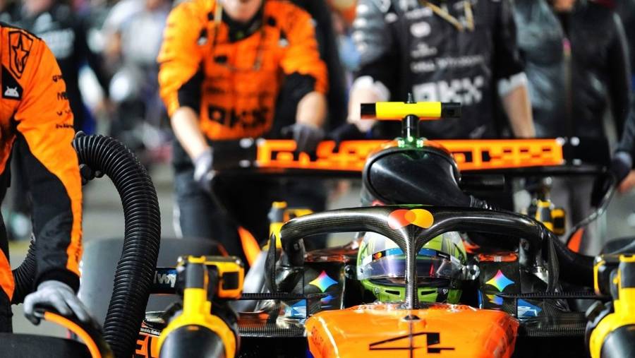 F1旧时代终结前,诺里斯抓住了可能是最后一次的机会夺冠