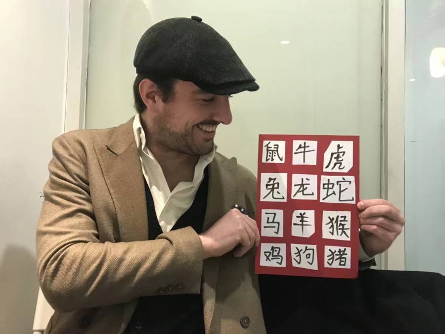 法国人在上海开店<strong></p>
<p>华西证券工作怎么样</strong>，只卖白色衣服竟然火了丨上海滩上洋掌柜