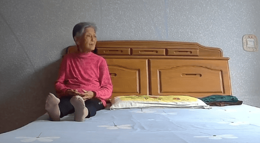 女子晒照对比奶奶自爷爷去世9个月后变化:再也不是时髦的老太太了<strong></p>
<p>华西证券工作怎么样</strong>,评论区泪目