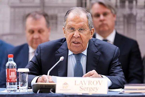 俄外长:乌克兰必须保持中立、不结盟和无核化<strong></p>
<p>证券公司商业模式</strong>,如果欧洲决定开战,俄已做好应战准备