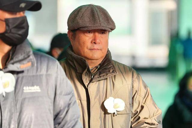 何晴之子追思:妈妈很喜欢雪<strong></p>
<p>中航证券昆明营业部</strong>,北京这场雪好像是为她而下