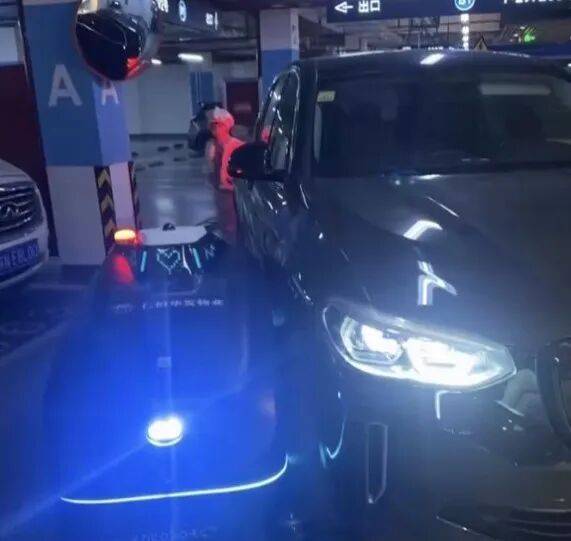 小区地库里出车祸<strong></p>
<p>德传附子证券投资基金</strong>,女子惊呆了:对方竟然不是人!更糟心的是...