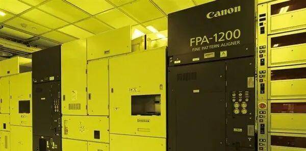 1.4nm制程<strong></p>
<p>德传附子证券投资基金</strong>!纳米压印技术突破