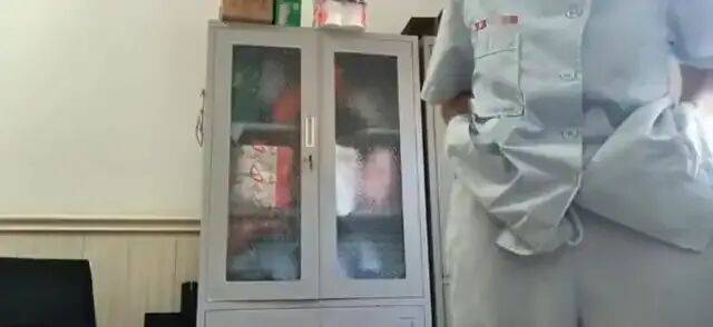 天津一医院护士站更衣室被安装摄像头偷拍?警方:正在调查处理中<strong></p>
<p>华西证券交易行情</strong>,后续情况会公布