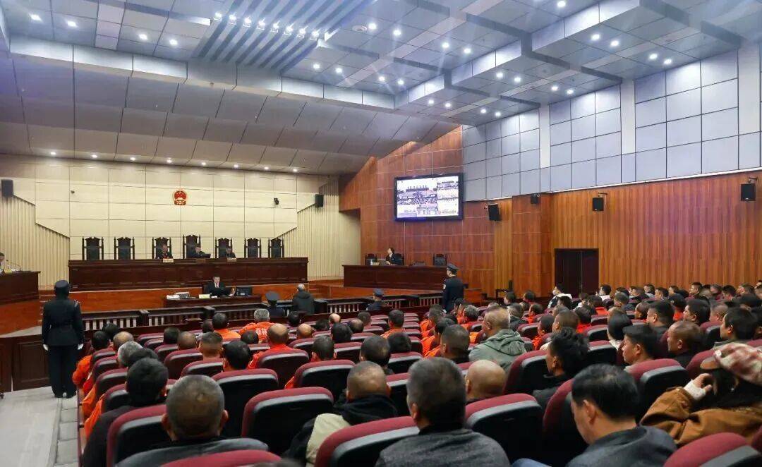 太冲动!75岁老人如此泄愤<strong></p>
<p>杭州证券公司校园招聘</strong>,被判刑11年!