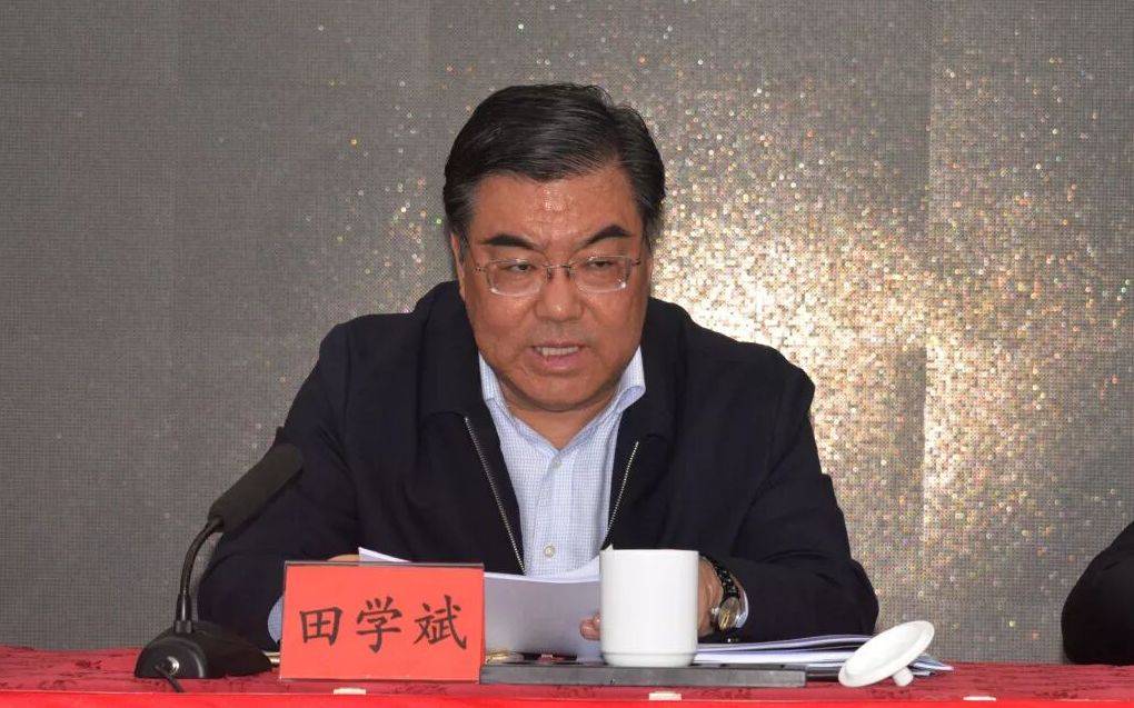 新年首虎<strong></p>
<p>资产证券化服务协议</strong>!田学斌被查