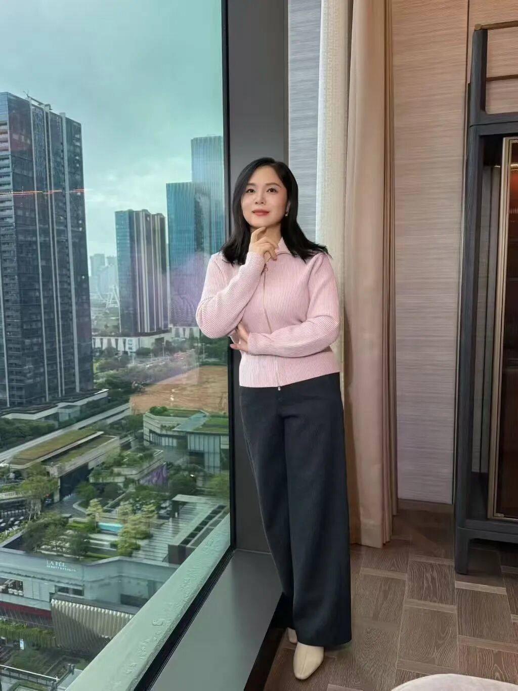 突然爆火！浙大女博士一个月涨粉超50万<strong></p>
<p>金融界和证券之星</strong>，“我是过了把瘾”！网友：丝滑入脑……