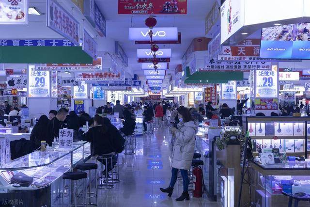 “直接崩了”<strong></p>
<p>丹阳有哪些证券公司</strong>，价格断崖式下跌！商户：销量跌了60%都不止