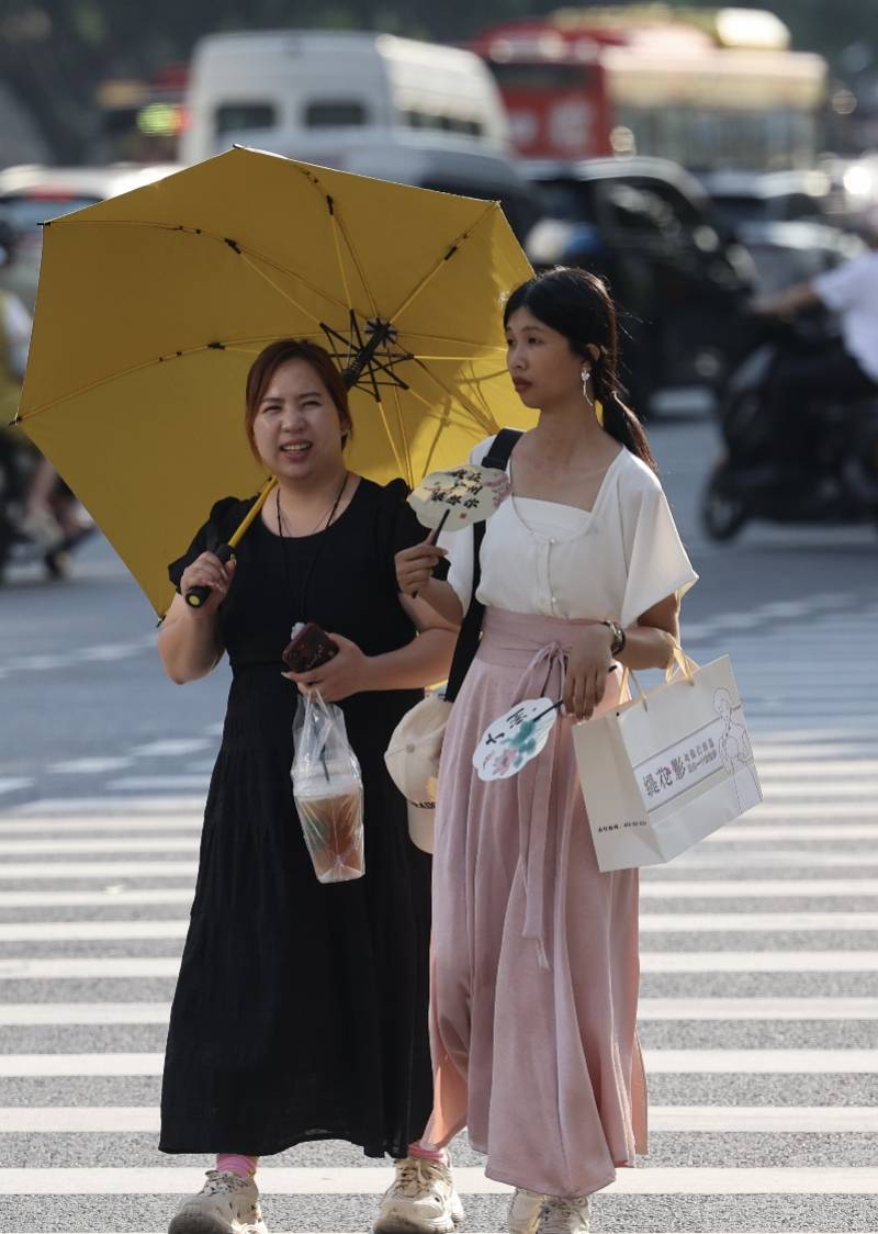 “热麻了”<strong></p>
<p>中泰证券佣金</strong>，广州今日最高温41.6℃，花都区橙色预警生效